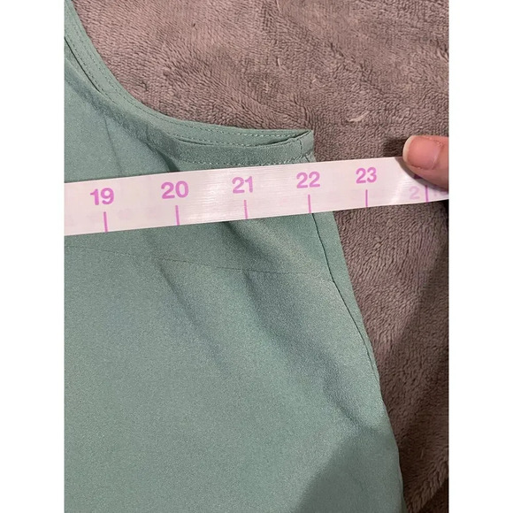 NWT J.Crew Sage Green Tank Top Size XL Button Back Formal Cropped Sleeveless - Picture 5 of 8